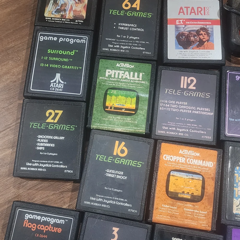 Atari‎ Video Game Cartridge Collection - Black